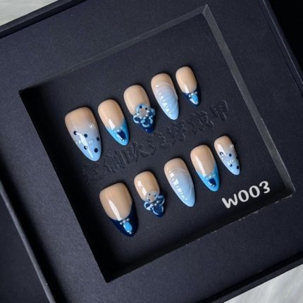 w003